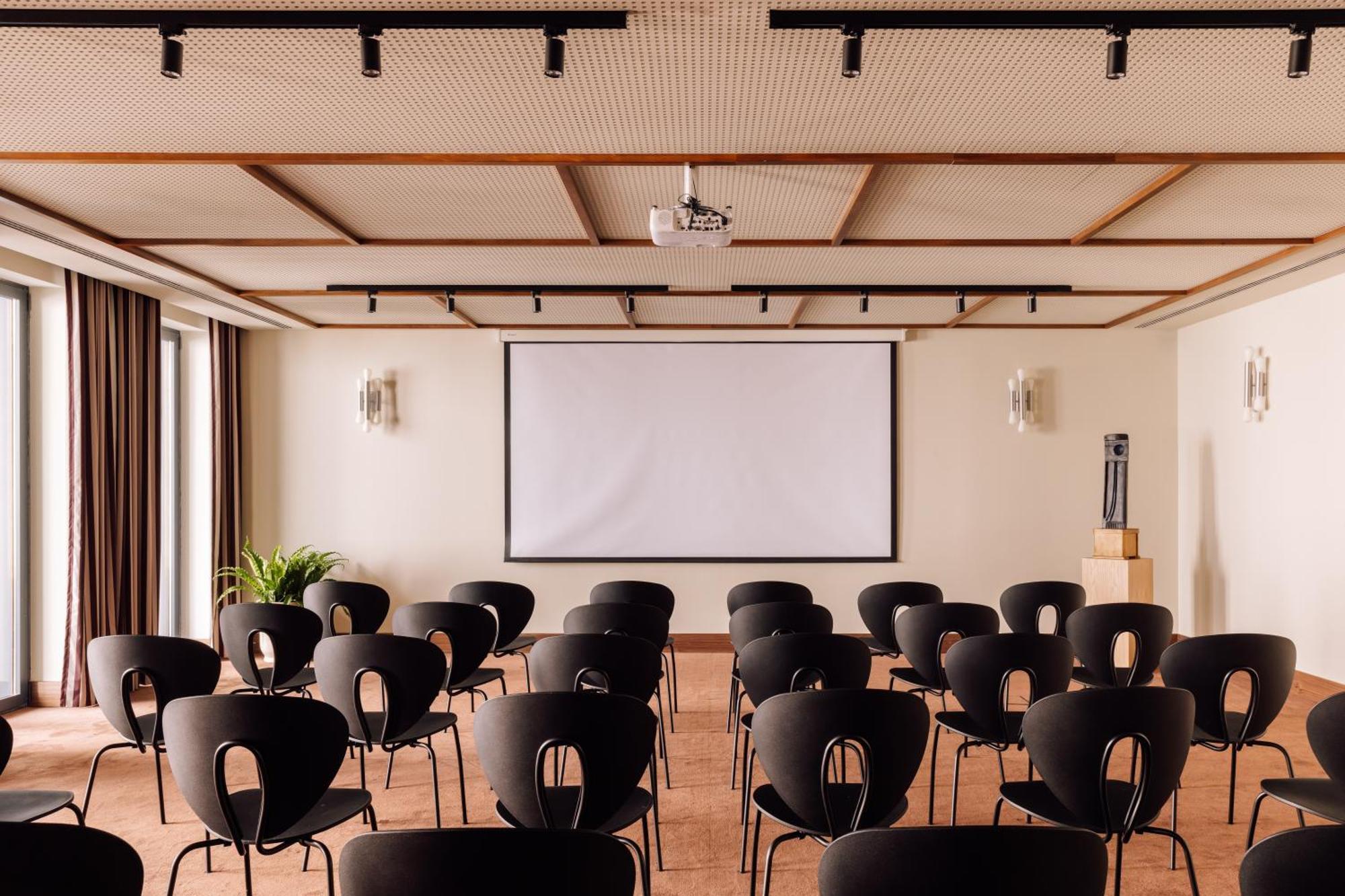 The Rebello Hotel & Spa - Small Luxury Hotels Of The World Vila Nova de Gaia Exterior photo A typical conference room