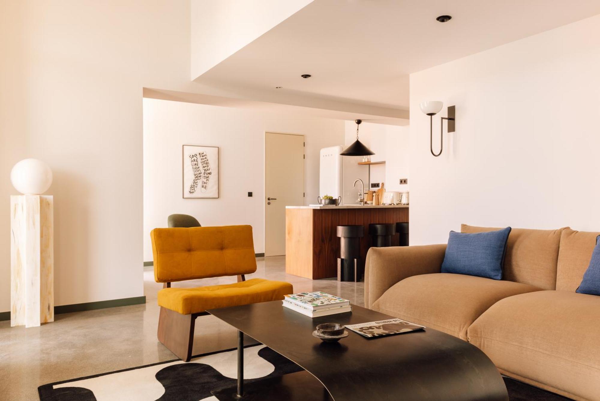 The Rebello Hotel & Spa - Small Luxury Hotels Of The World Vila Nova de Gaia Exterior photo Interior of a suite at the Hotel
