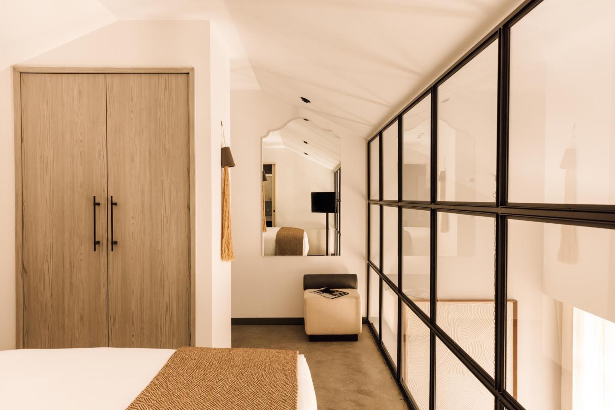 The Rebello Hotel & Spa - Small Luxury Hotels Of The World Vila Nova de Gaia Exterior photo Interior of a house