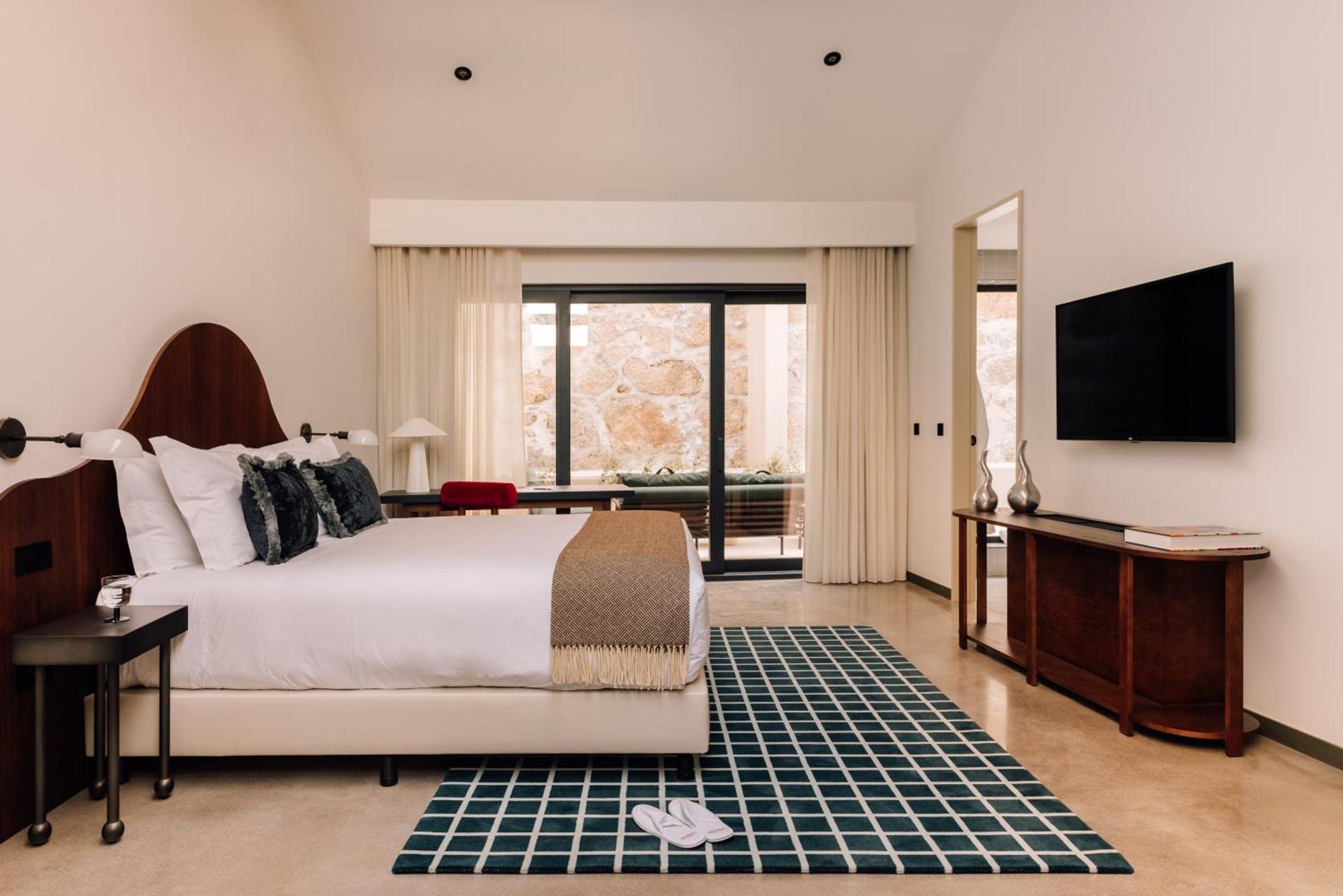 The Rebello Hotel & Spa - Small Luxury Hotels Of The World Vila Nova de Gaia Exterior photo A bedroom at the hotel